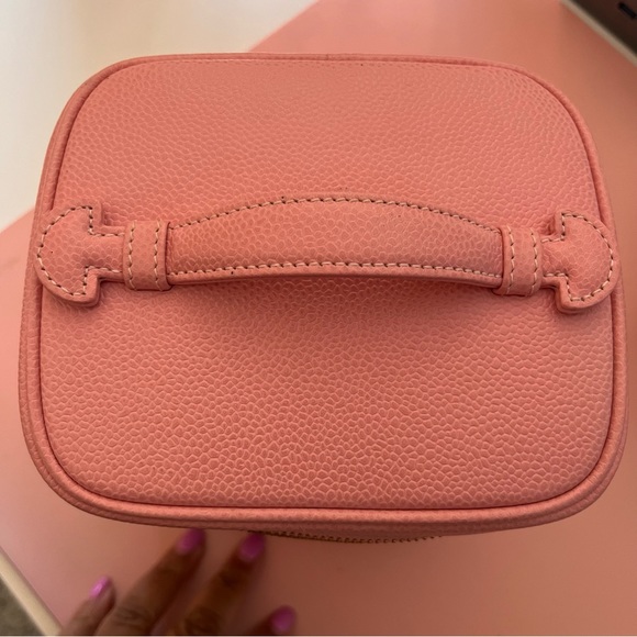 Chanel 2004 Pink Caviar Timeless Vanity - Picture 3 of 10